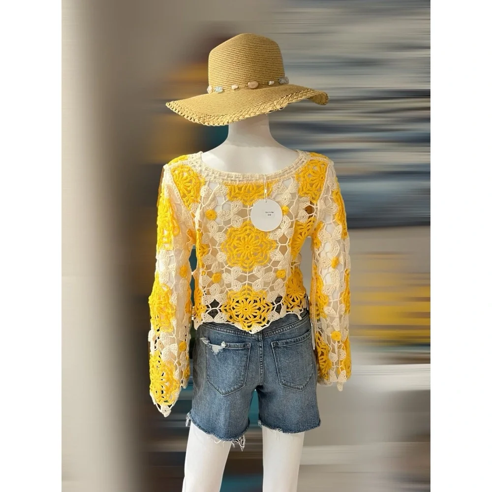 AVAILABLE Cream and yellow crochet top O/S - Picture 5 of 8